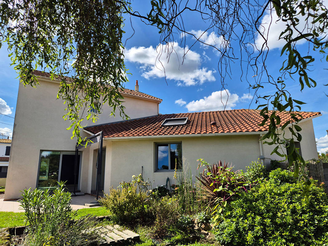 Maison à BOUGUENAIS