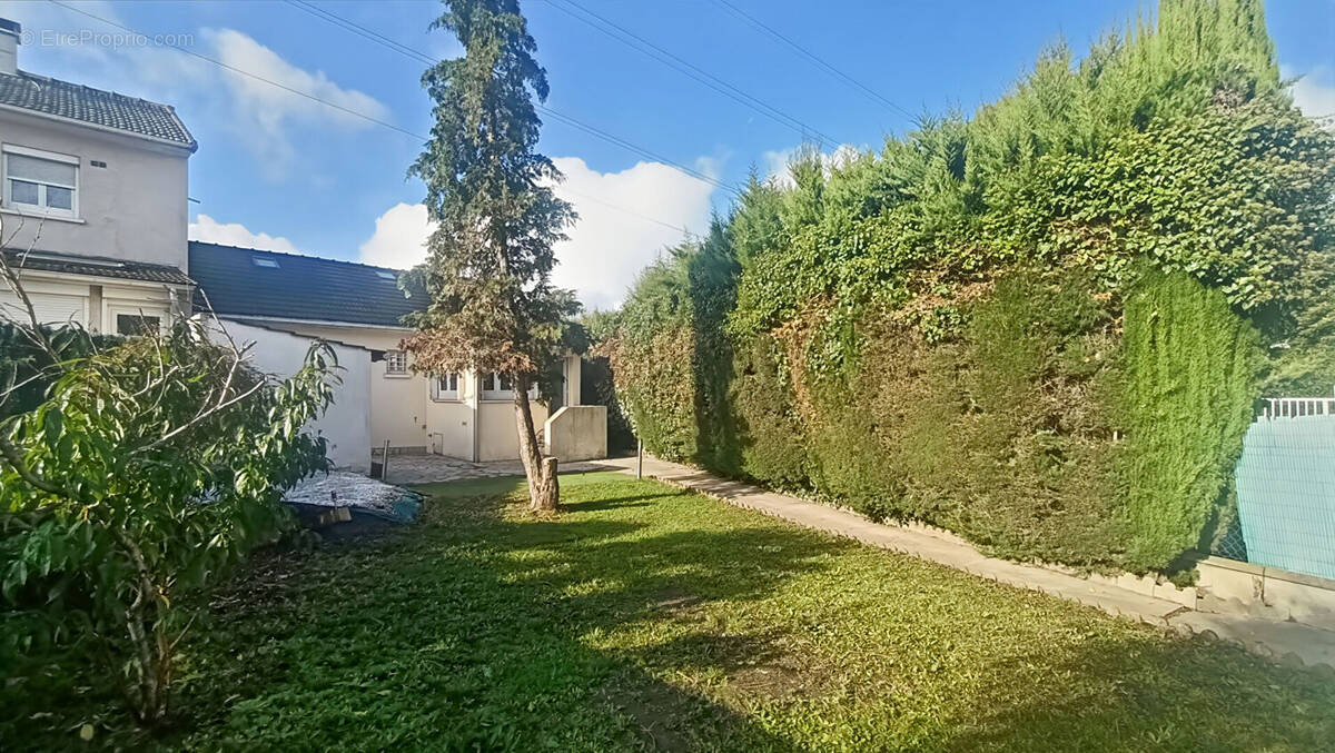 Maison à ROSNY-SOUS-BOIS