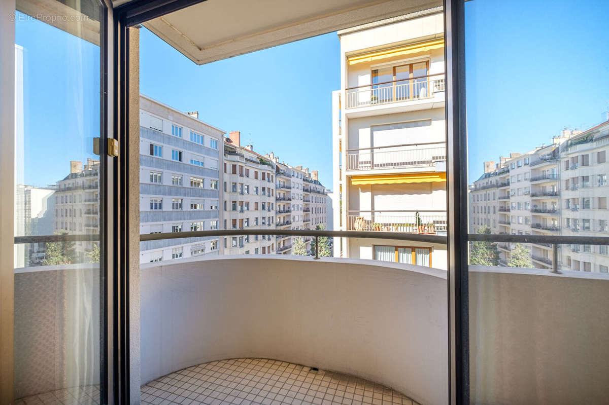 Appartement à LYON-6E