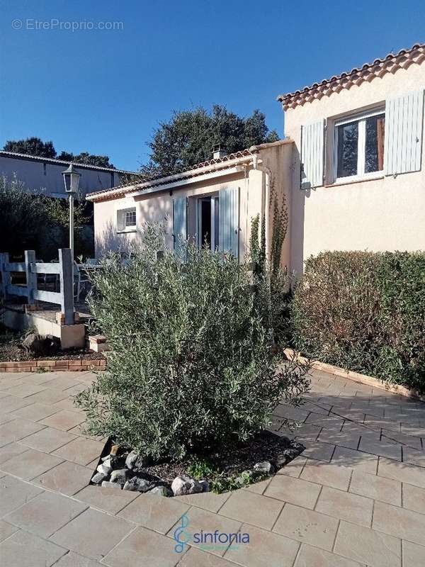 Maison à UZES