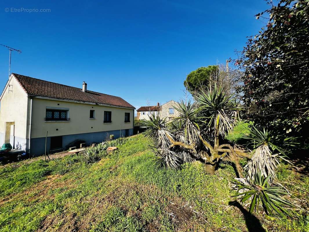 Maison à L&#039;ORBRIE