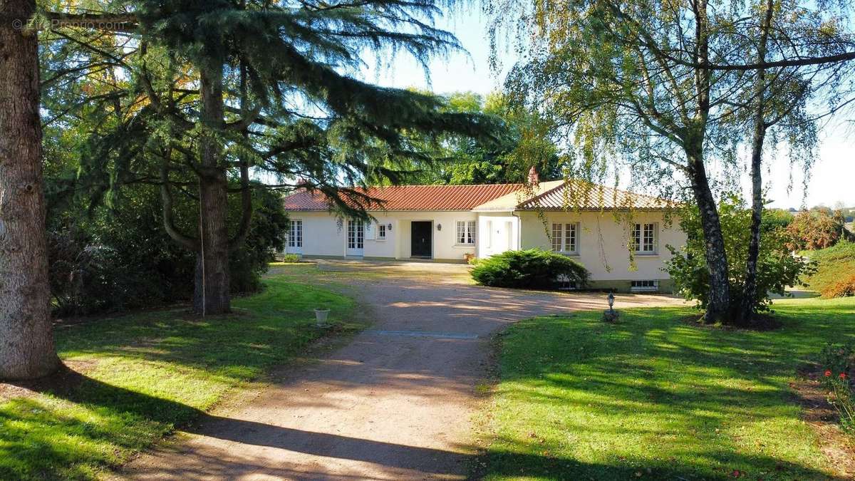 Maison à SAINTE-HERMINE