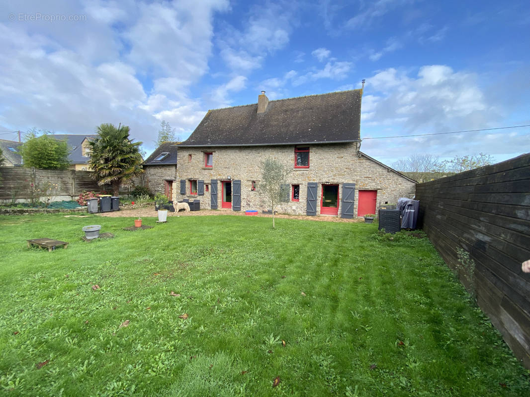 Maison à LA COUYERE