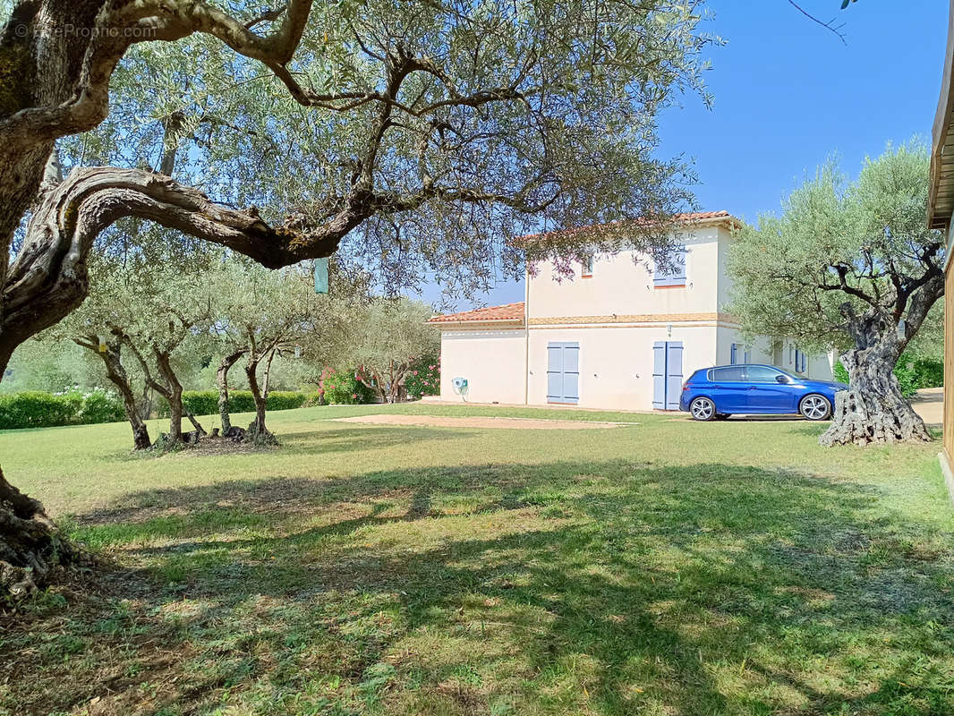 Maison à MOISSAC-BELLEVUE