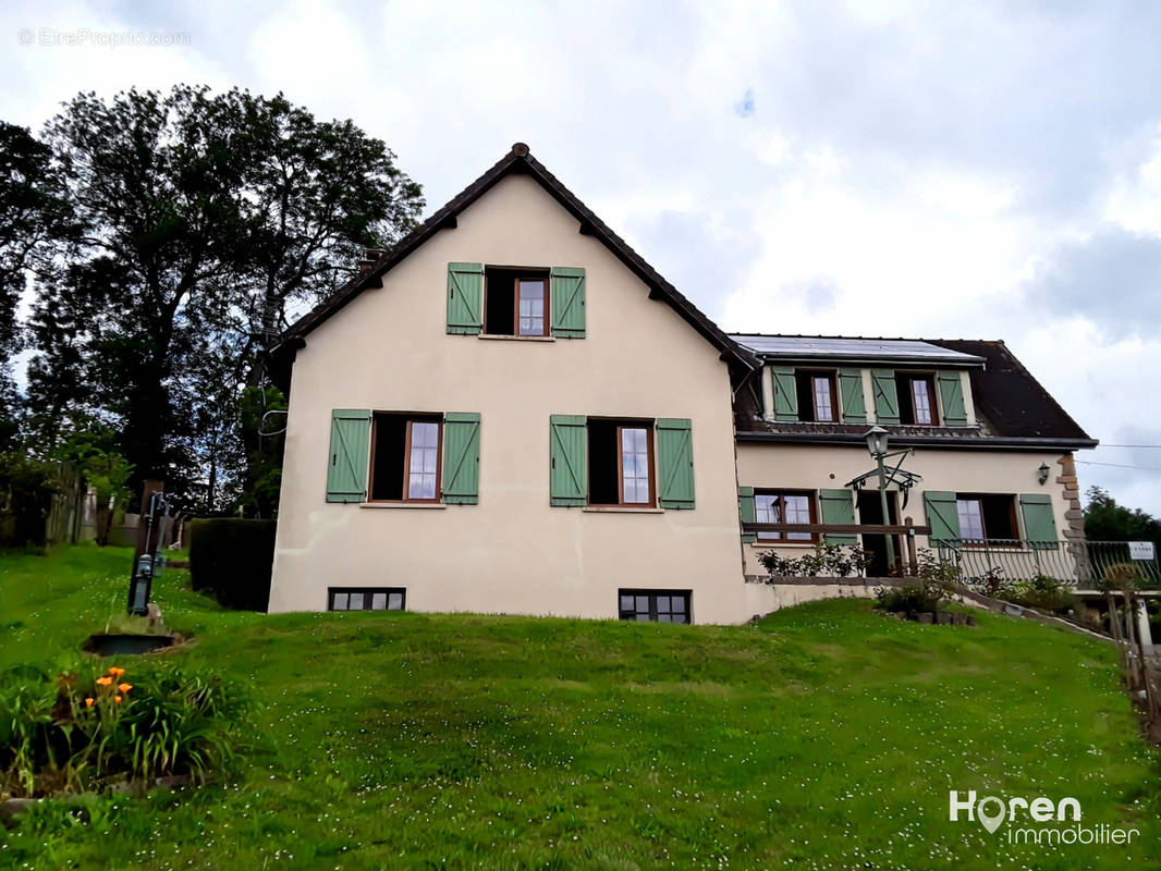 Maison à HUCHENNEVILLE