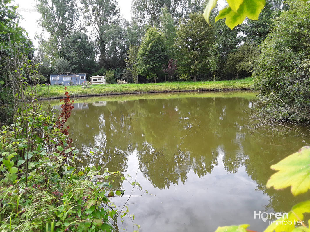 Terrain à FONTAINE-SUR-SOMME