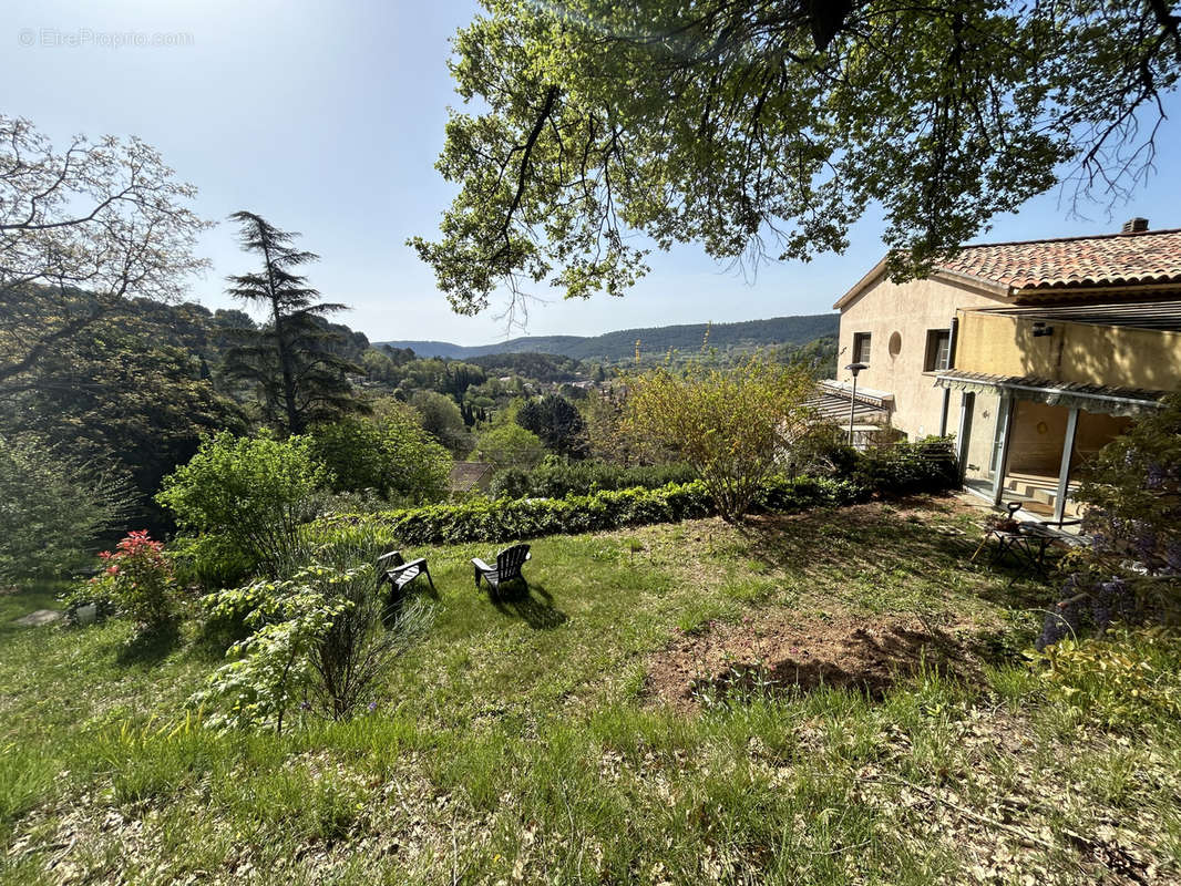 Maison à SALERNES