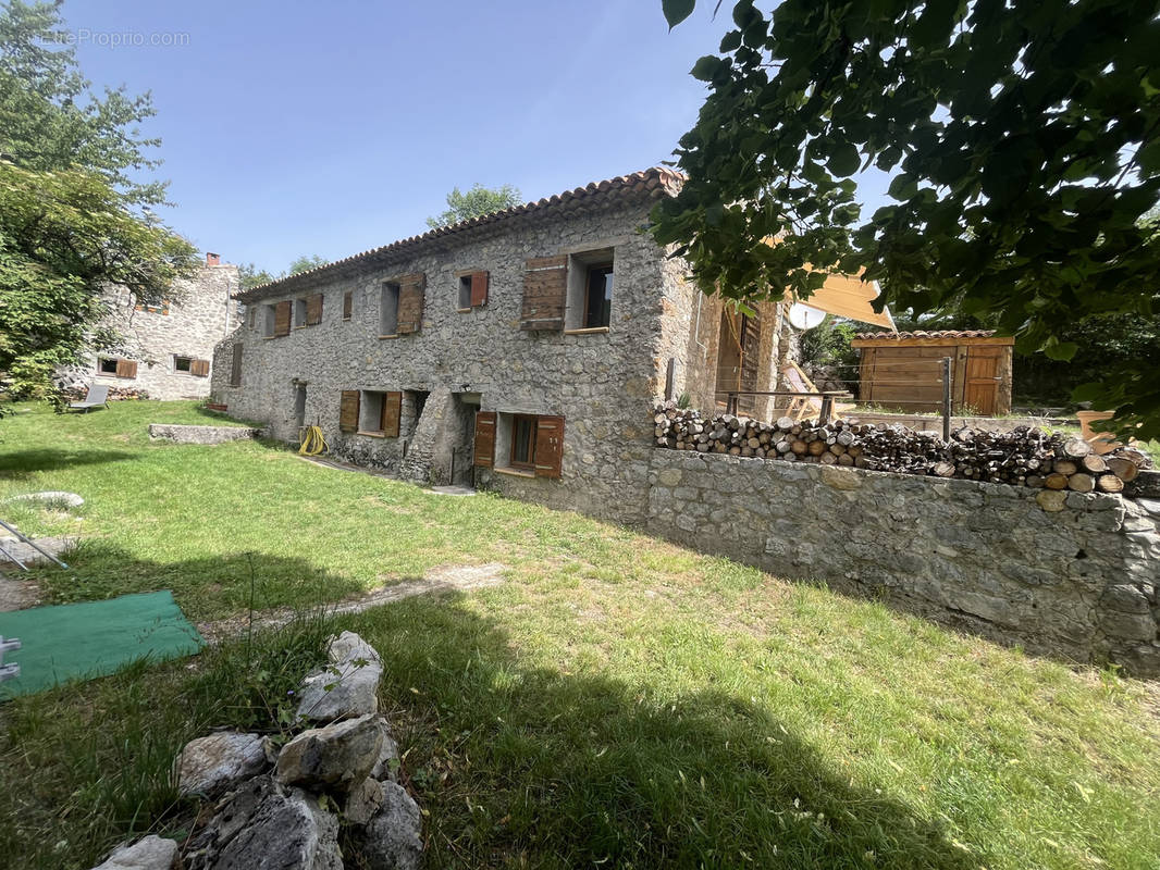 Maison à LA PALUD-SUR-VERDON