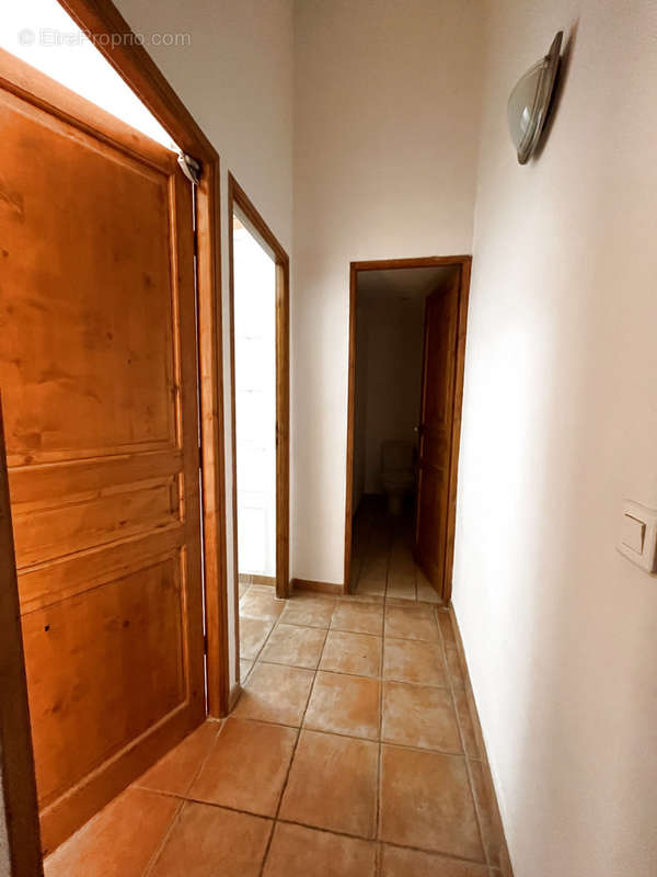 Appartement à REGUSSE