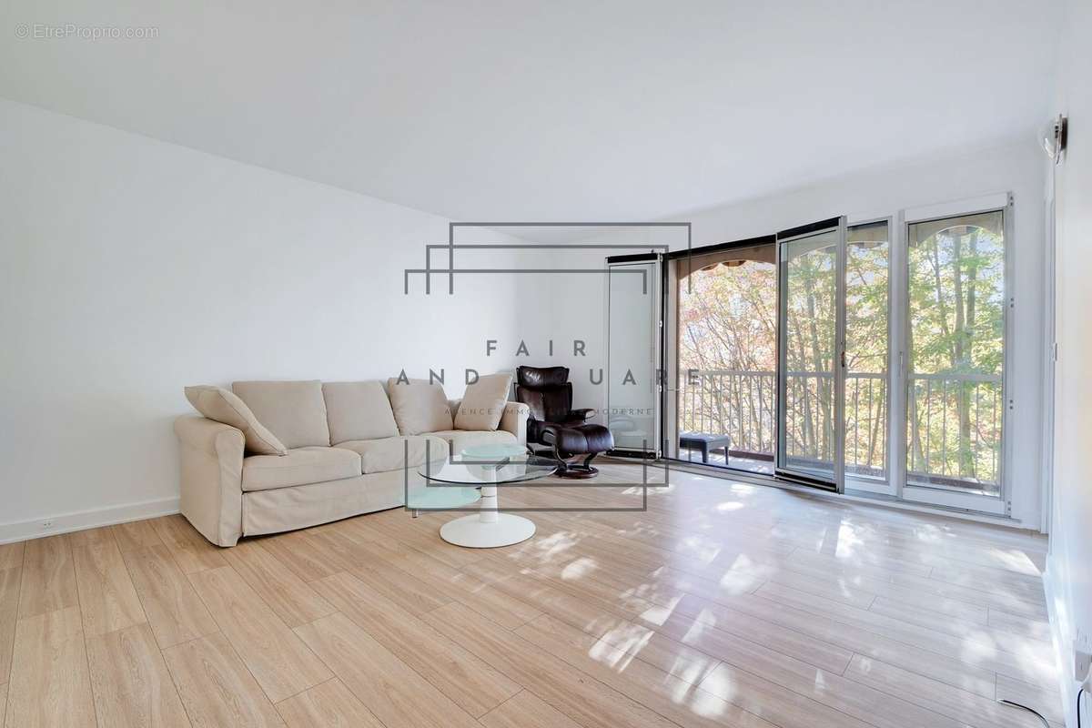 Appartement à NEUILLY-SUR-SEINE