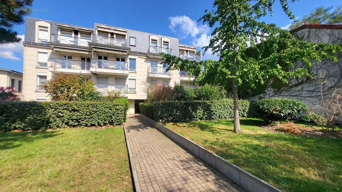 Appartement à MAISONS-ALFORT