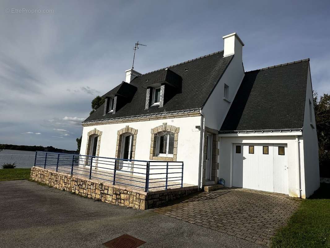 Maison à LOCOAL-MENDON