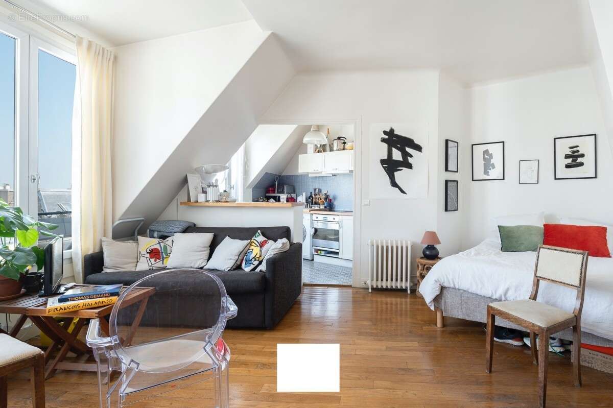 Appartement à PARIS-18E