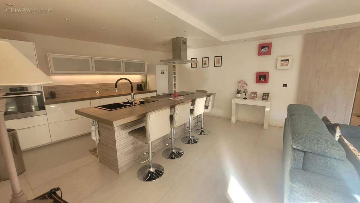 Appartement à RUEIL-MALMAISON