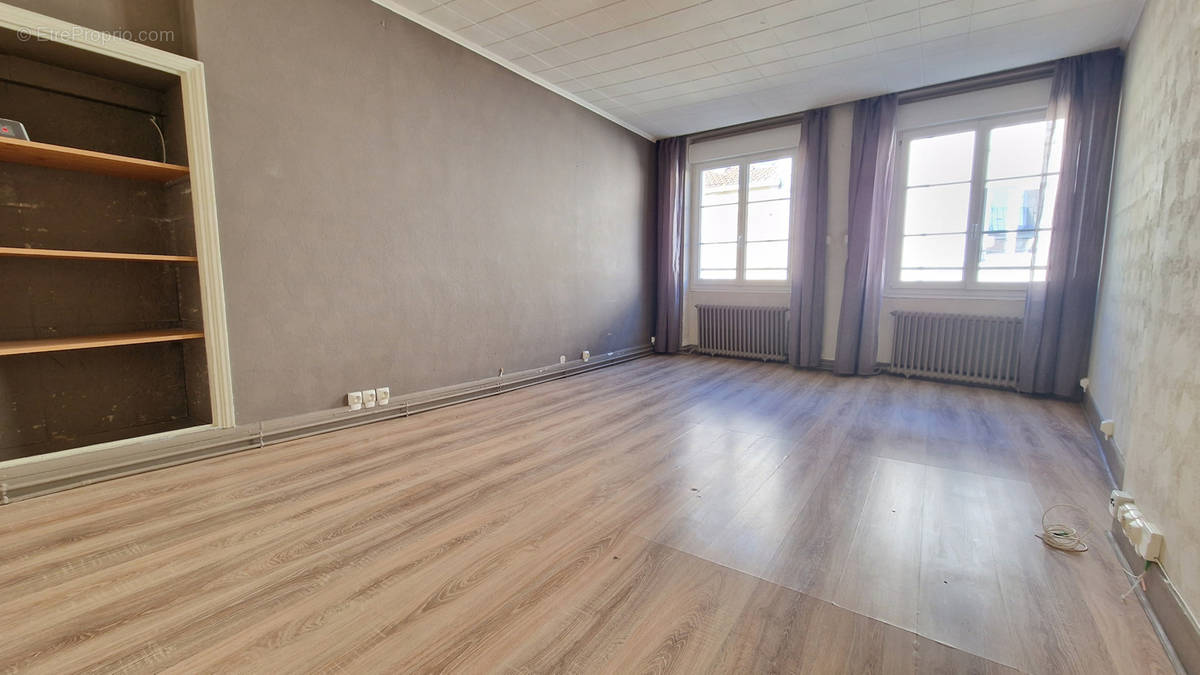 Appartement à LOUVRES