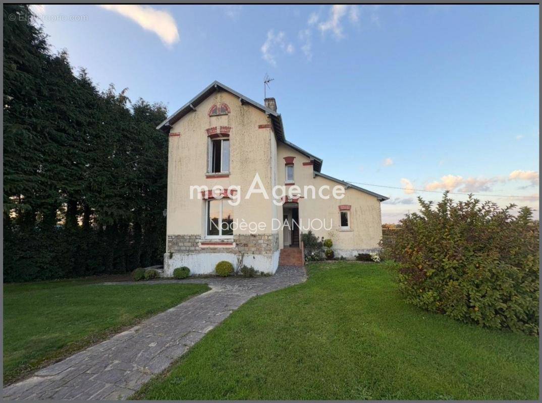 Maison à LE BENY-BOCAGE