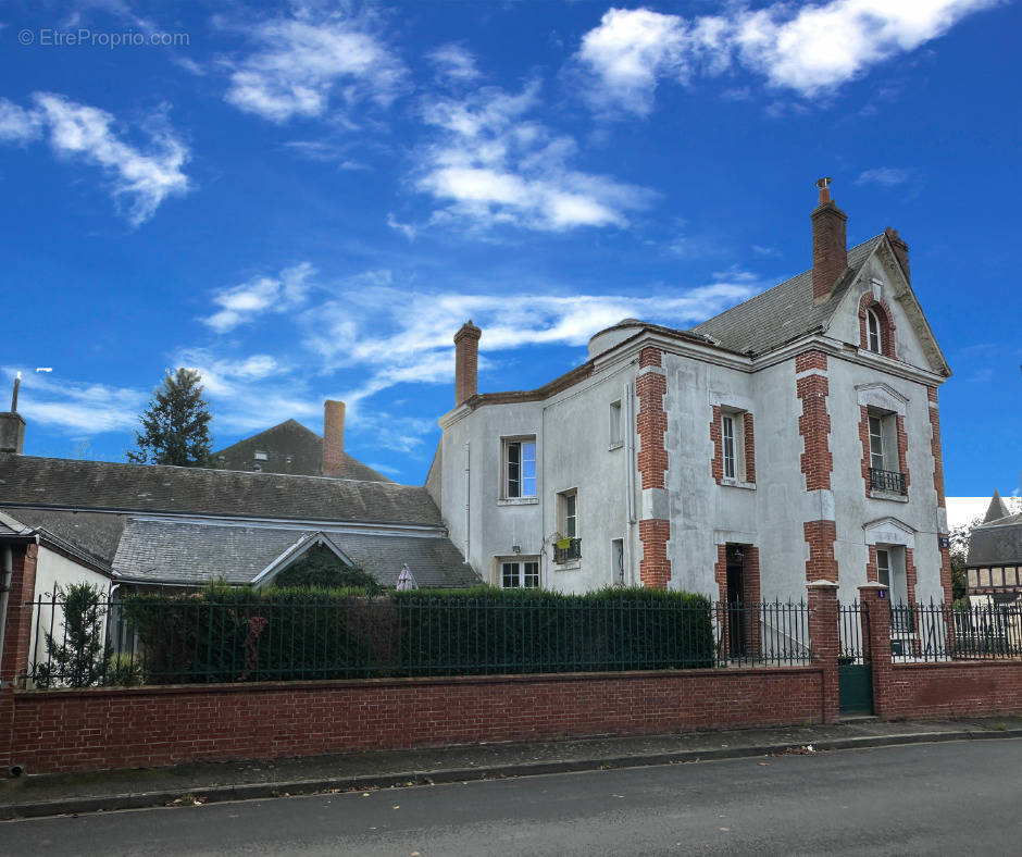 Maison à ARTENAY