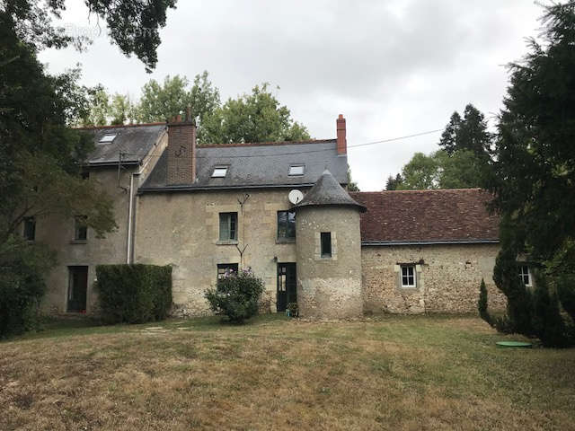 Maison à REUGNY