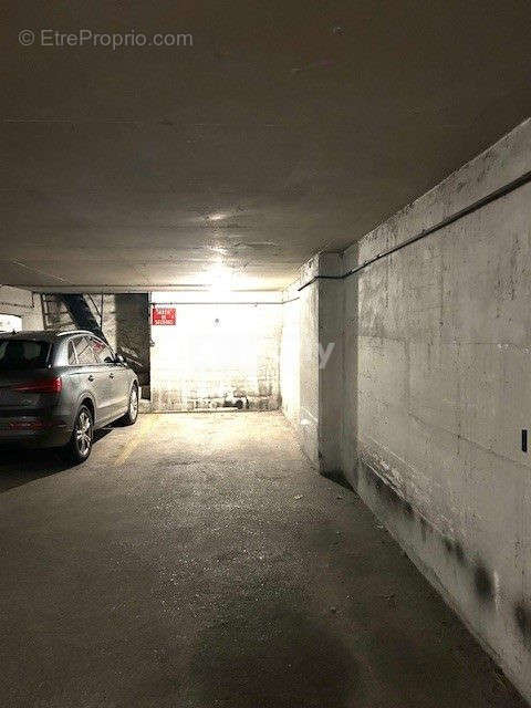 Double emplacement stationnement  - Parking à PARIS-16E