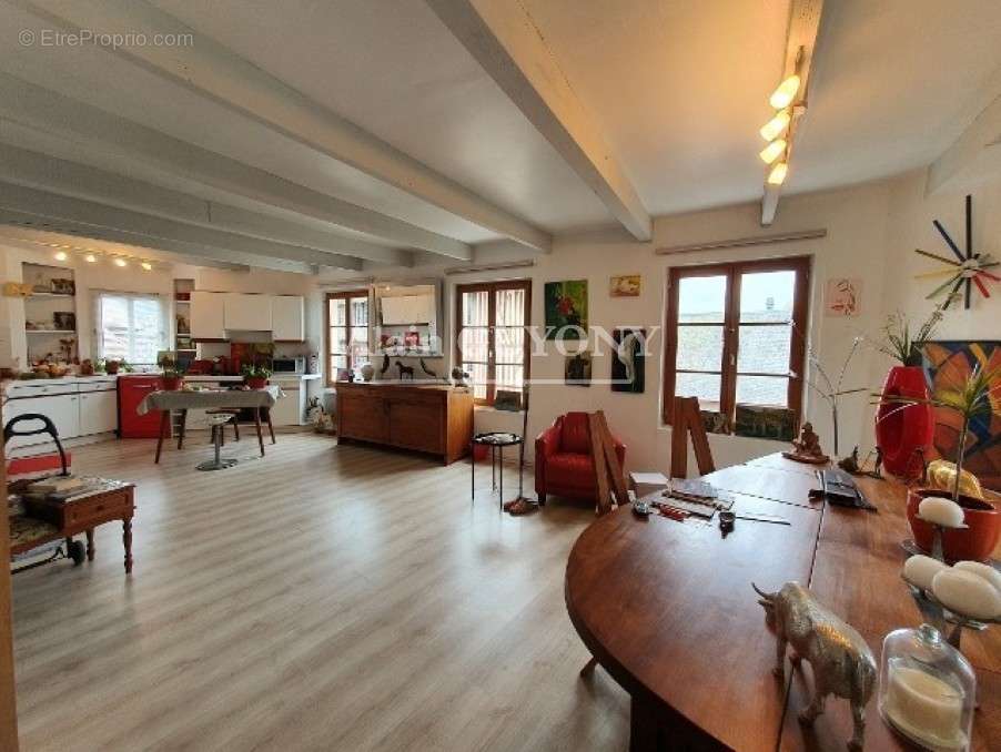 Appartement à PONT-L&#039;EVEQUE