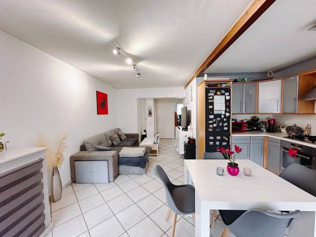 Appartement à QUINCIEUX