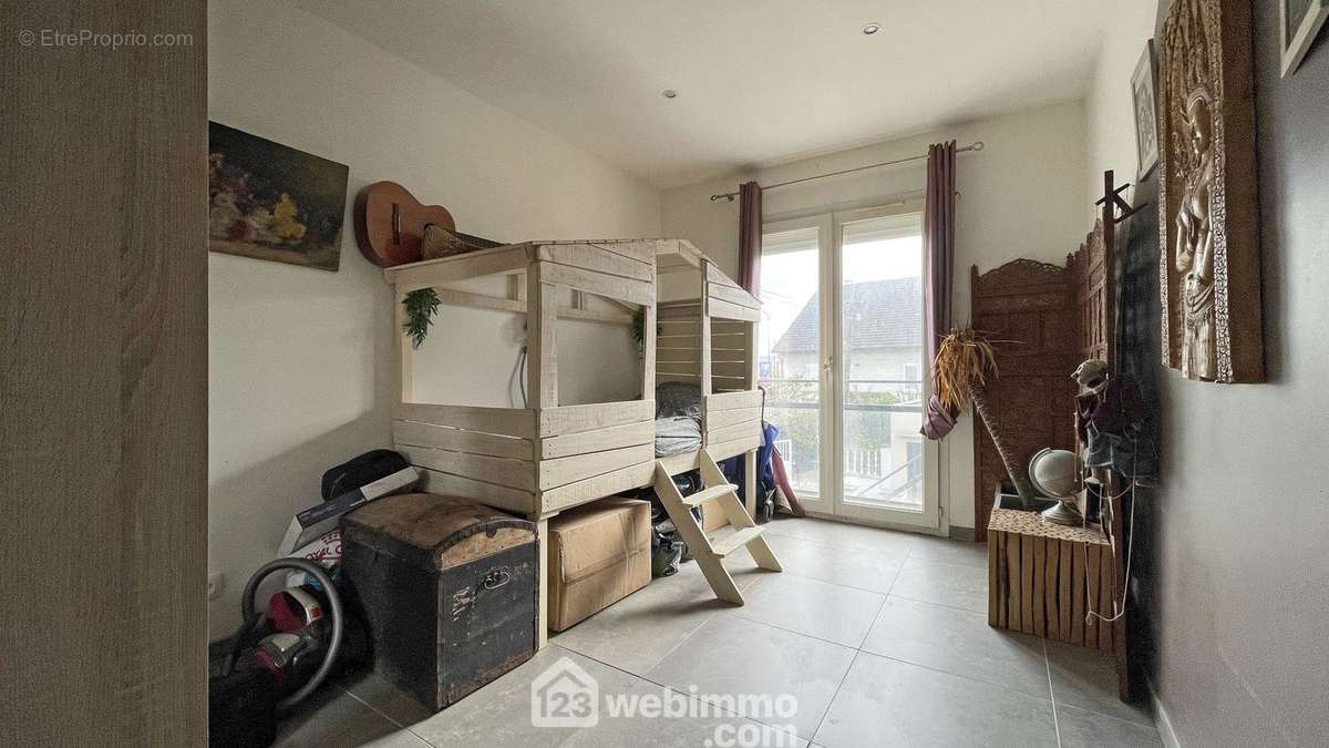 ?une chambre de 12m2 sur balcon Sud? - Appartement à ORMESSON-SUR-MARNE