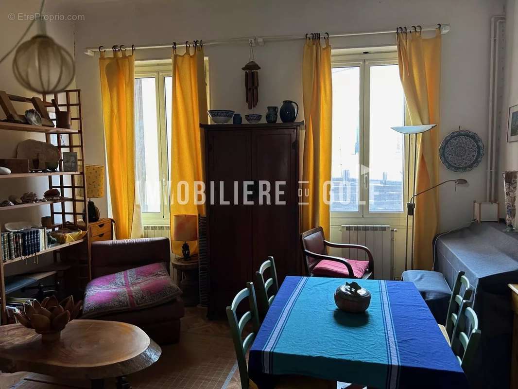 Appartement à MARSEILLE-6E