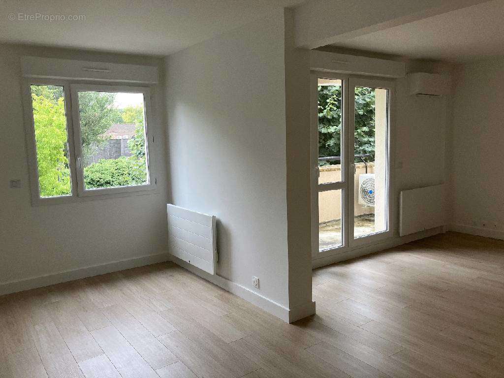 Appartement à SAVIGNY-SUR-ORGE