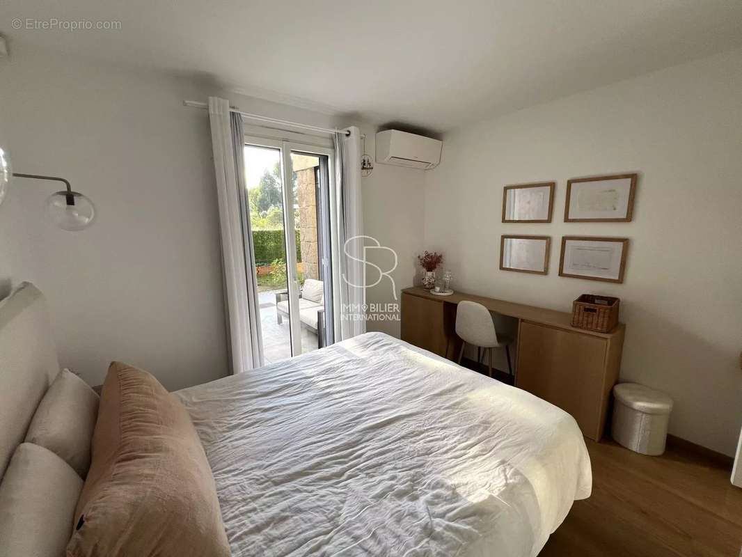 Appartement à VILLENEUVE-LOUBET