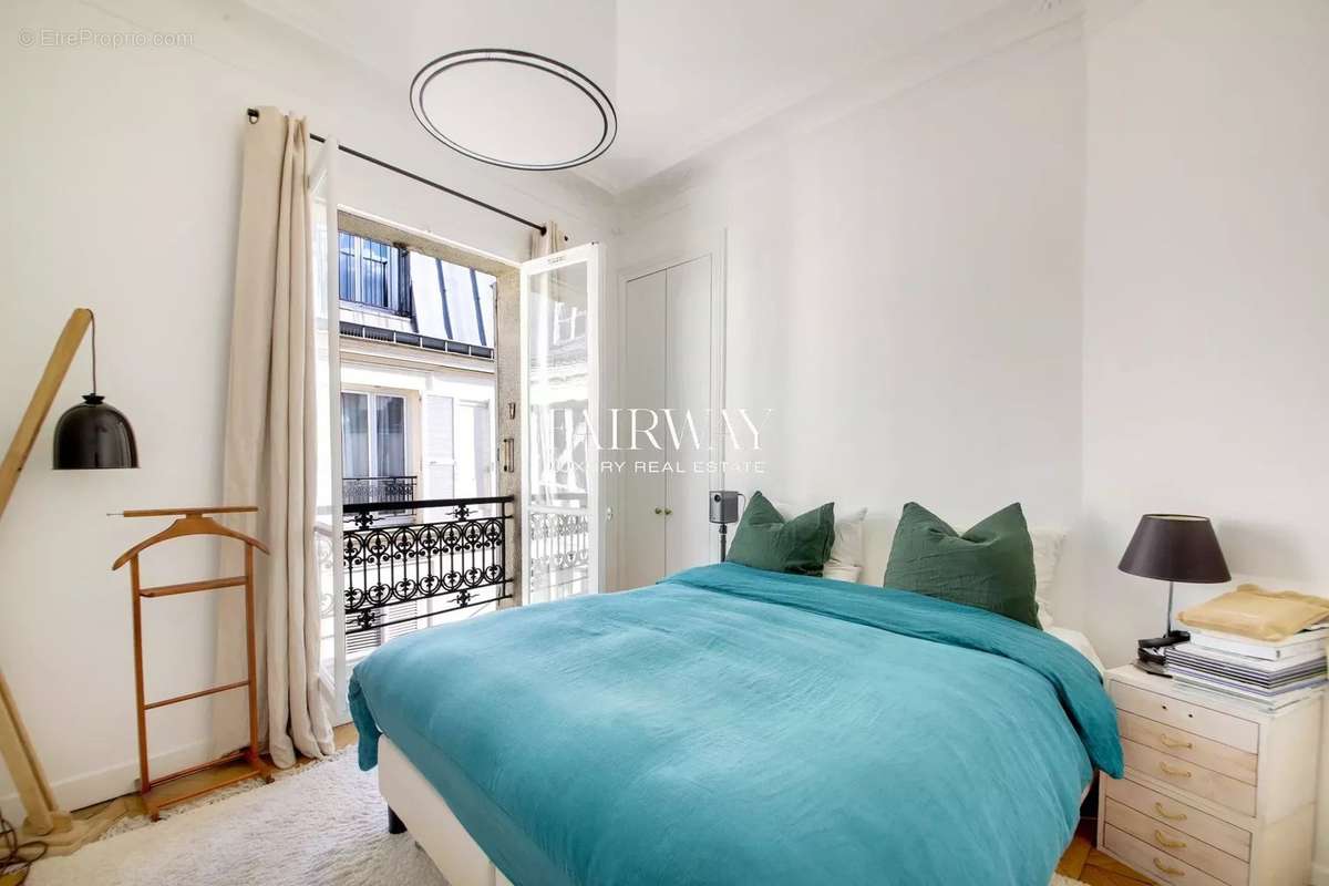 Appartement à PARIS-9E