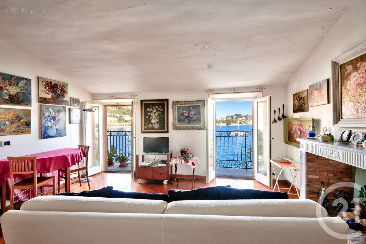 Appartement à VILLEFRANCHE-SUR-MER