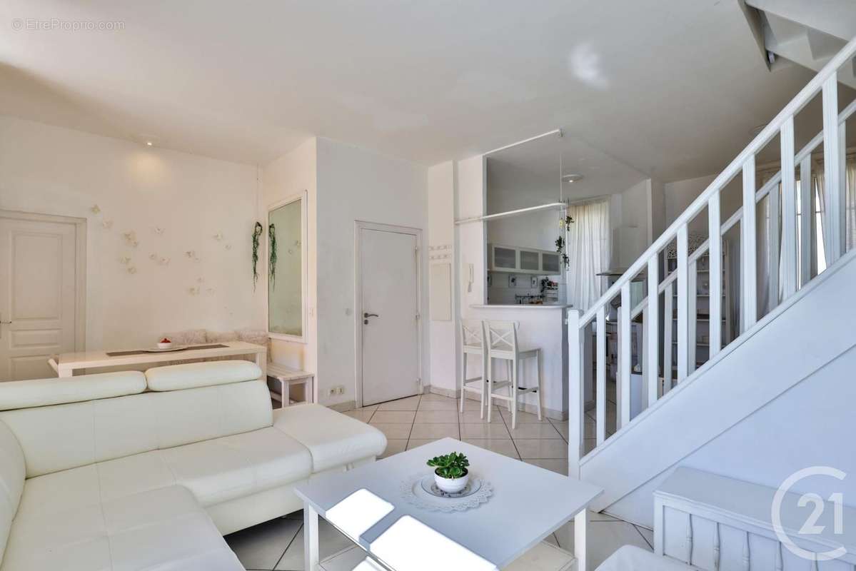 Appartement à VILLEFRANCHE-SUR-MER