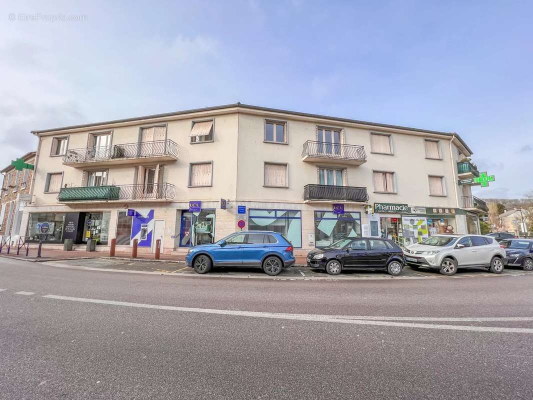 Appartement à SAINT-REMY-LES-CHEVREUSE