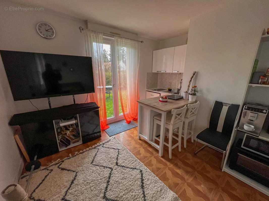 Appartement à SAINT-REMY-LES-CHEVREUSE