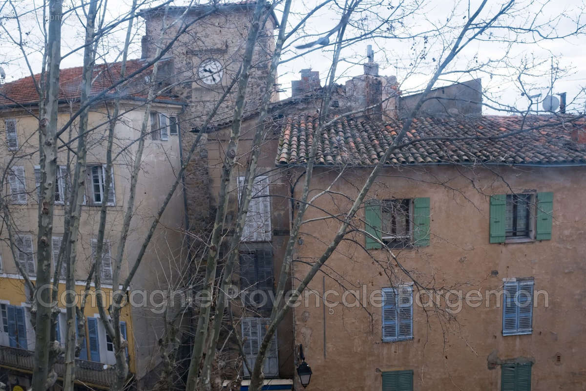 Appartement à BARGEMON