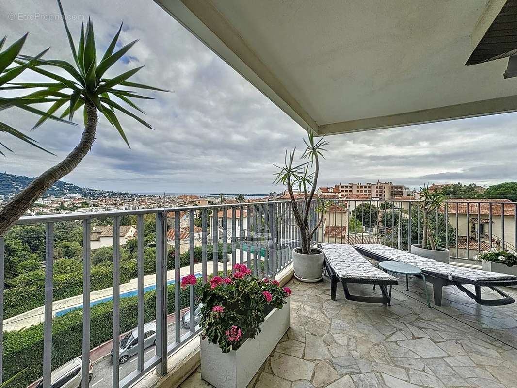 Appartement à CANNES