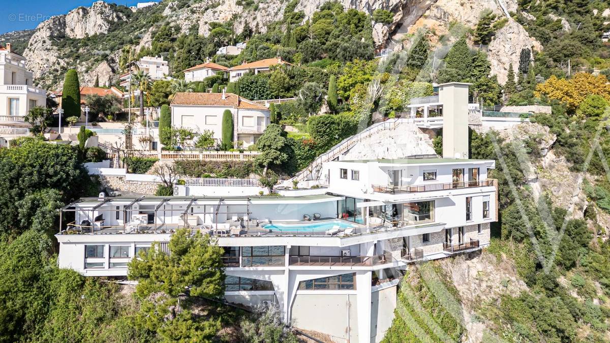 Maison à ROQUEBRUNE-CAP-MARTIN