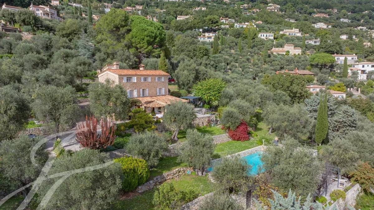 Maison à MOUGINS