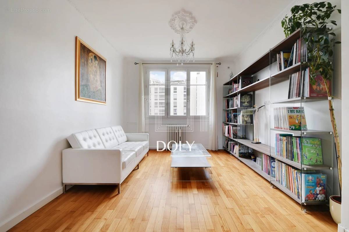 Appartement à PARIS-15E