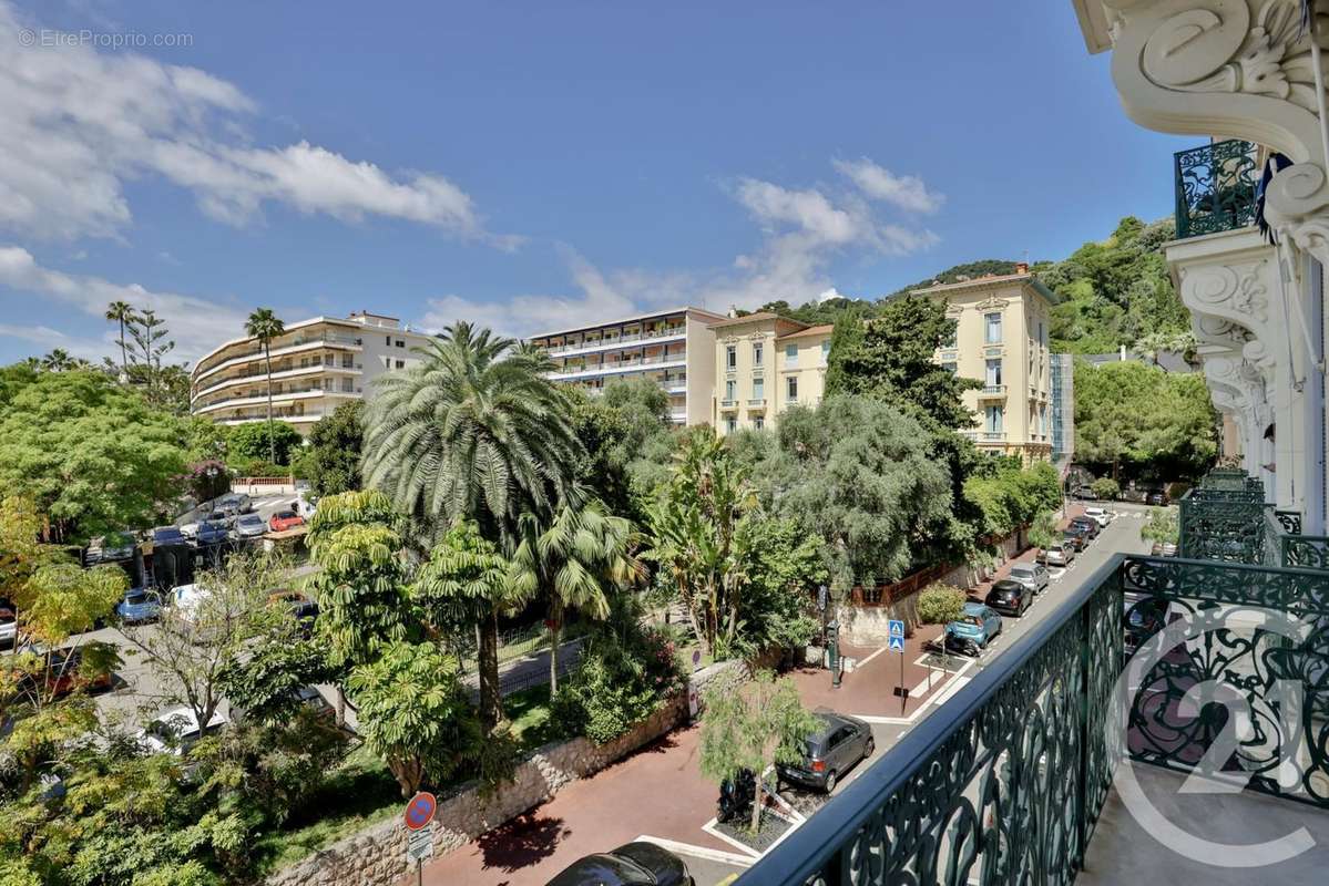 Appartement à BEAULIEU-SUR-MER