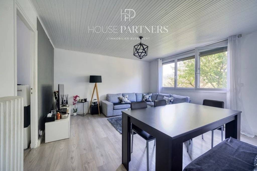 Appartement à RUEIL-MALMAISON