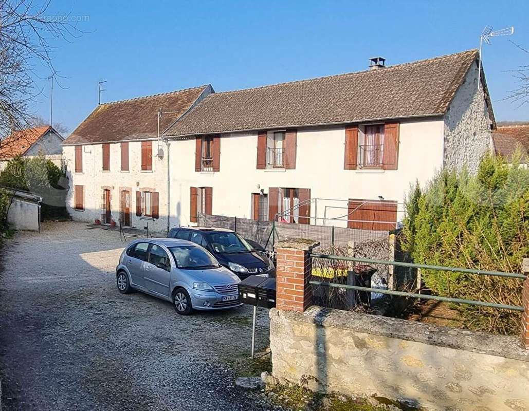 52233939a - Appartement à SAINTE-COLOMBE