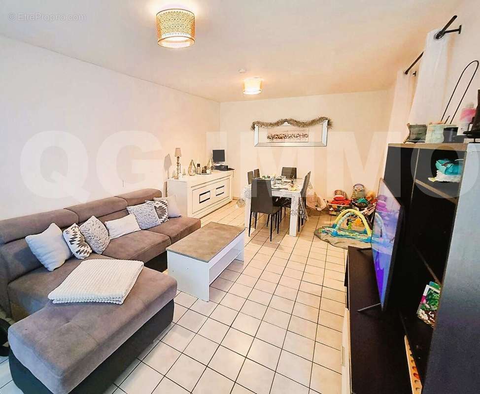 52229609j - Appartement à LONGUEVILLE