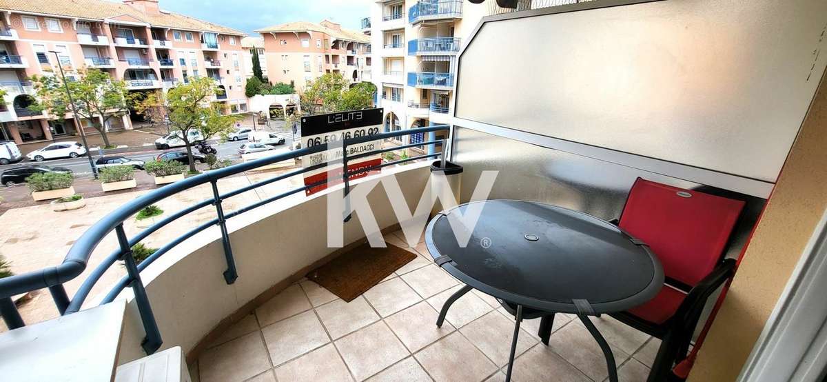 Appartement à FREJUS