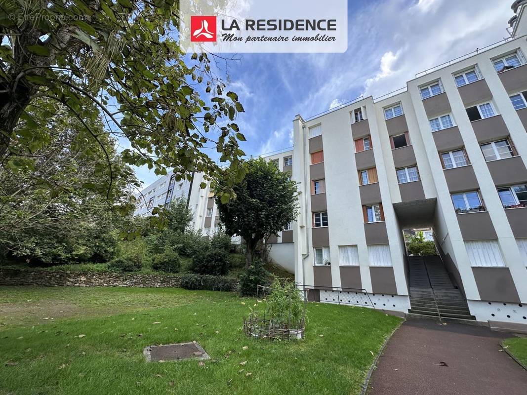 Appartement à COLOMBES