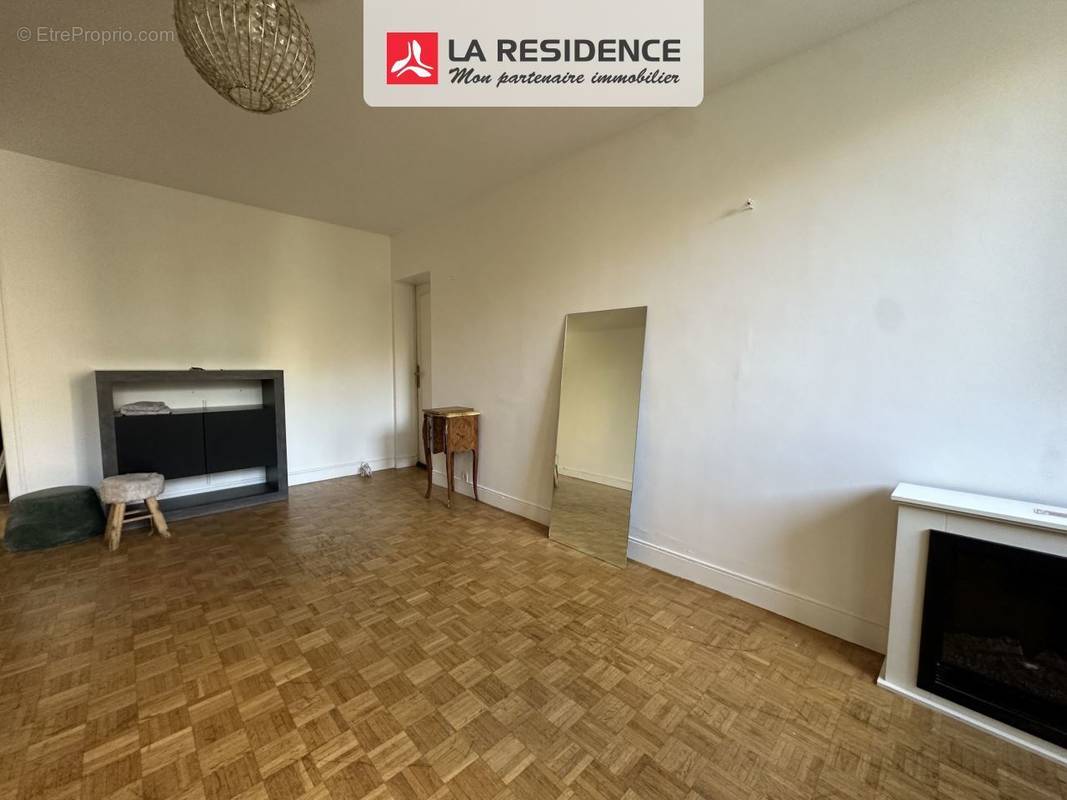 Appartement à COLOMBES