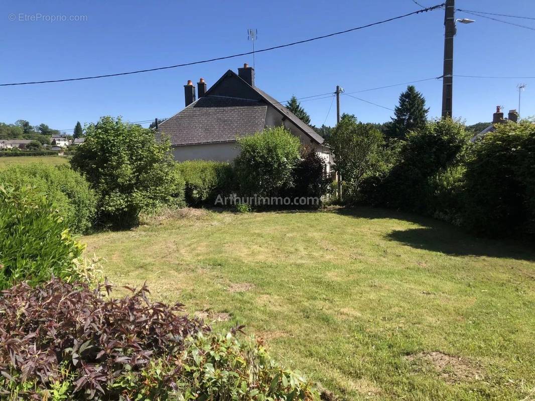 Maison à MOUX-EN-MORVAN