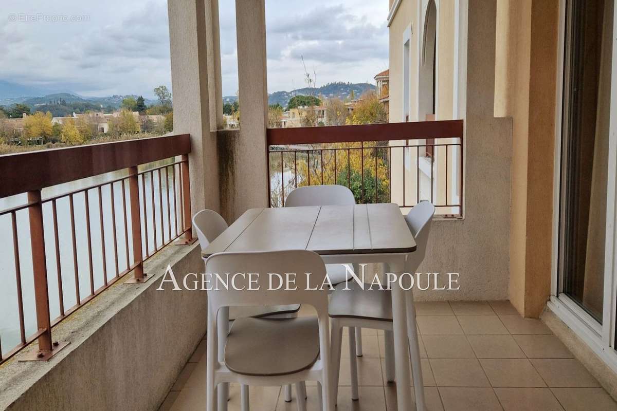 Appartement à MANDELIEU-LA-NAPOULE