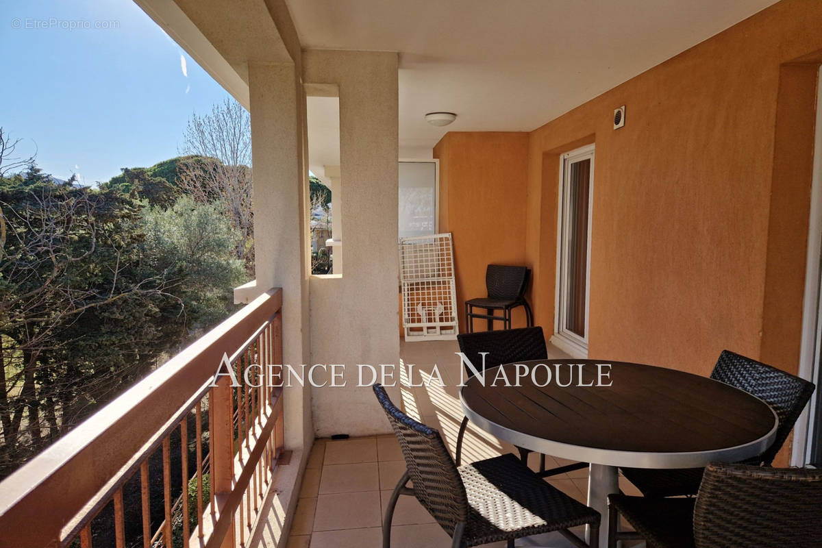 Appartement à MANDELIEU-LA-NAPOULE