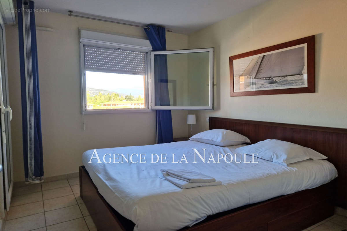 Appartement à MANDELIEU-LA-NAPOULE